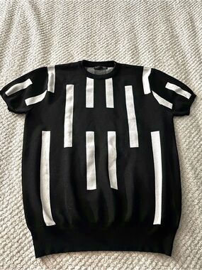Men's Crewneck Knit Sweater in Black with White Bar Detail